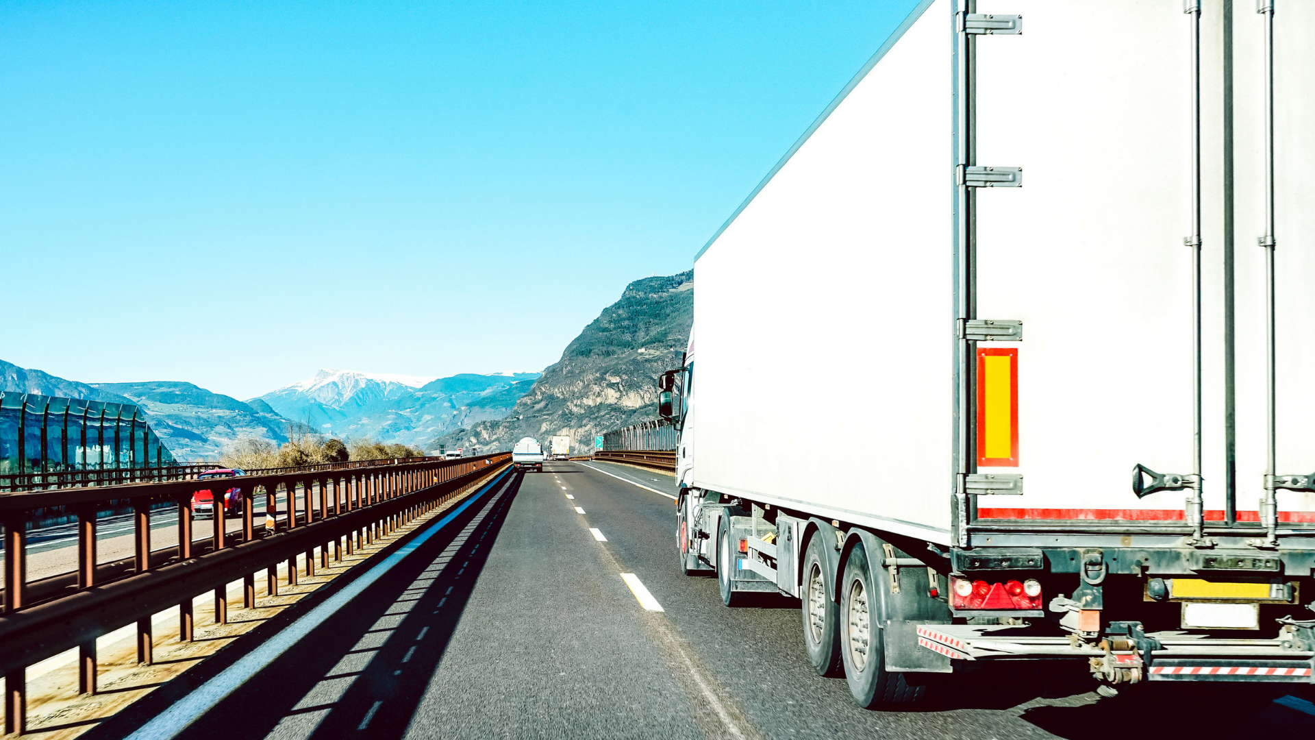Truck Repair Warning Signs: How to Know When Your Semi Needs Immediate Service