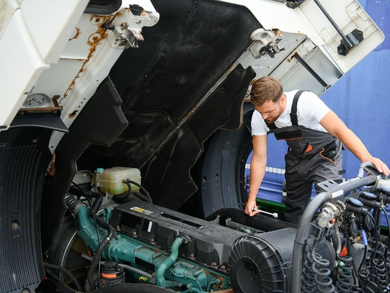 Common electrical issues in semi-trucks (and how to spot them) Shersuca Road Service