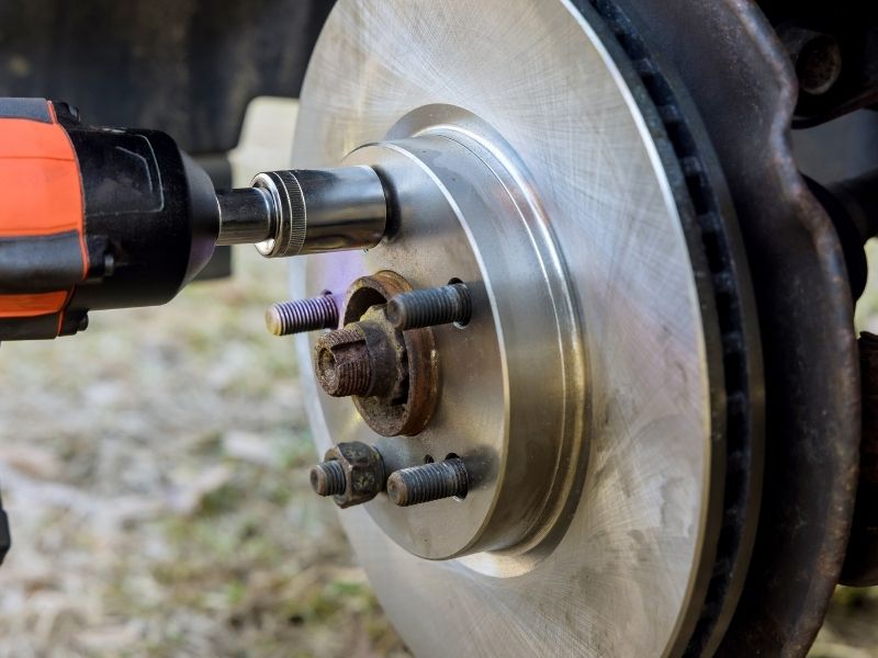 The hidden costs of bad brakes 3 signs it’s time for a service