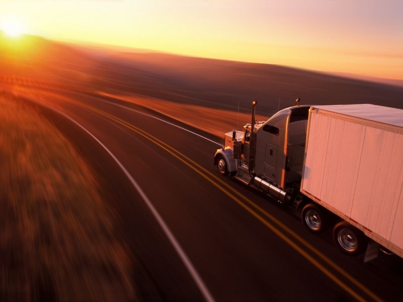 Mobile Computer Diagnostics for Semi Trucks Finding the Fault Without the Tow