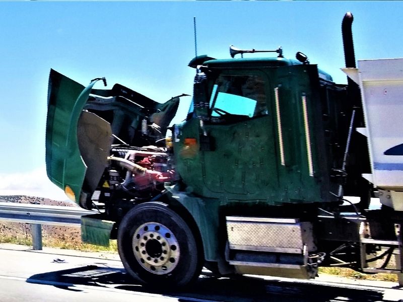 Semi truck broke down on I-4? What to do right now. Shersuca Road Service