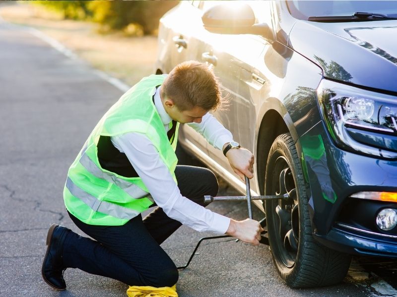 How fast roadside repairs keep your business running. Shersuca Road Service